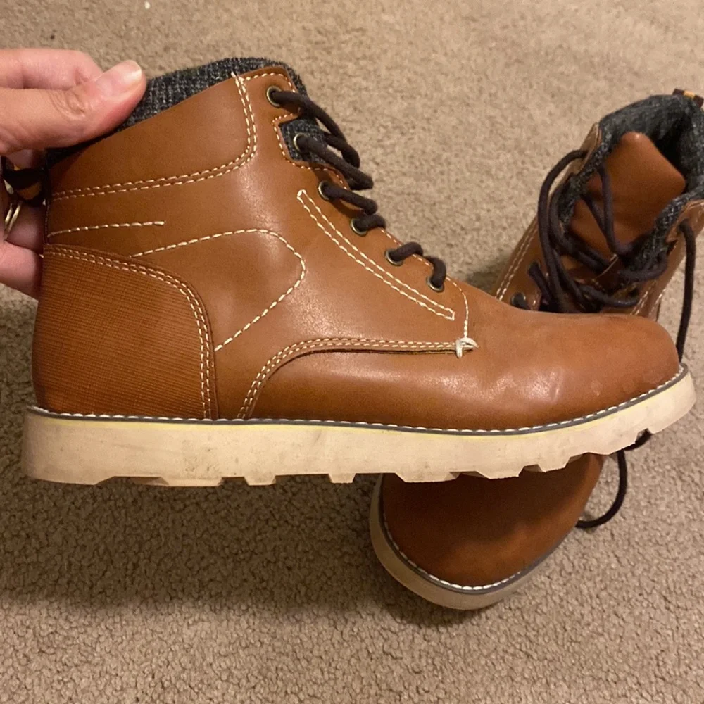 Cat and Jack boots